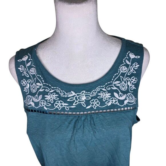 Market & Spruce Top Tank Top Womens Size M Blue Sleeveless Flowy Embroidered - Picture 2 of 10